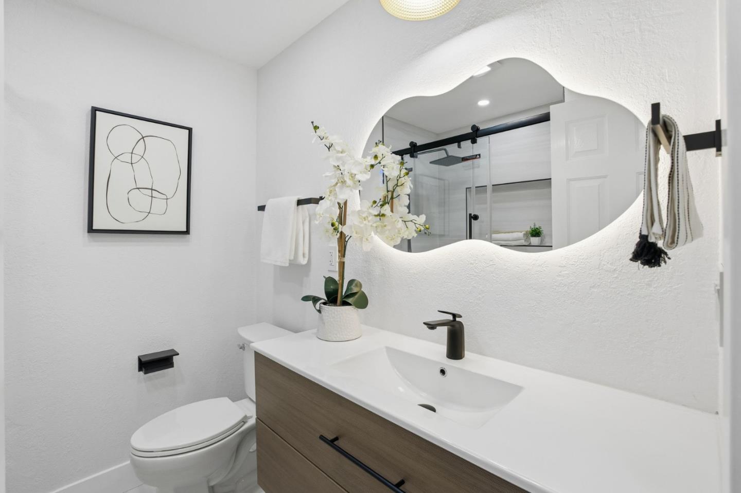 Detail Gallery Image 17 of 55 For 1666 Center Ridge Dr, San Jose,  CA 95121 - 4 Beds | 2 Baths