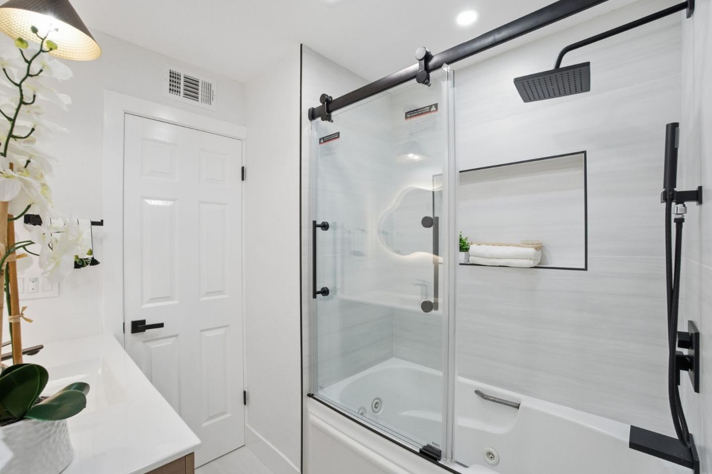 Detail Gallery Image 20 of 55 For 1666 Center Ridge Dr, San Jose,  CA 95121 - 4 Beds | 2 Baths