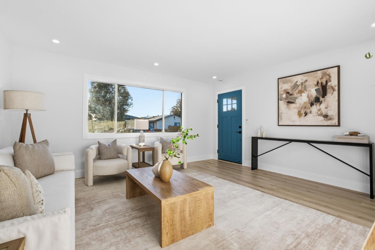 Detail Gallery Image 3 of 55 For 1666 Center Ridge Dr, San Jose,  CA 95121 - 4 Beds | 2 Baths