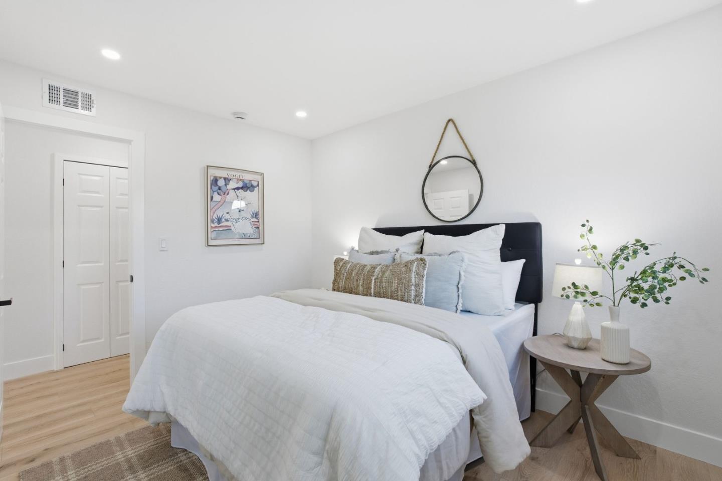 Detail Gallery Image 34 of 55 For 1666 Center Ridge Dr, San Jose,  CA 95121 - 4 Beds | 2 Baths