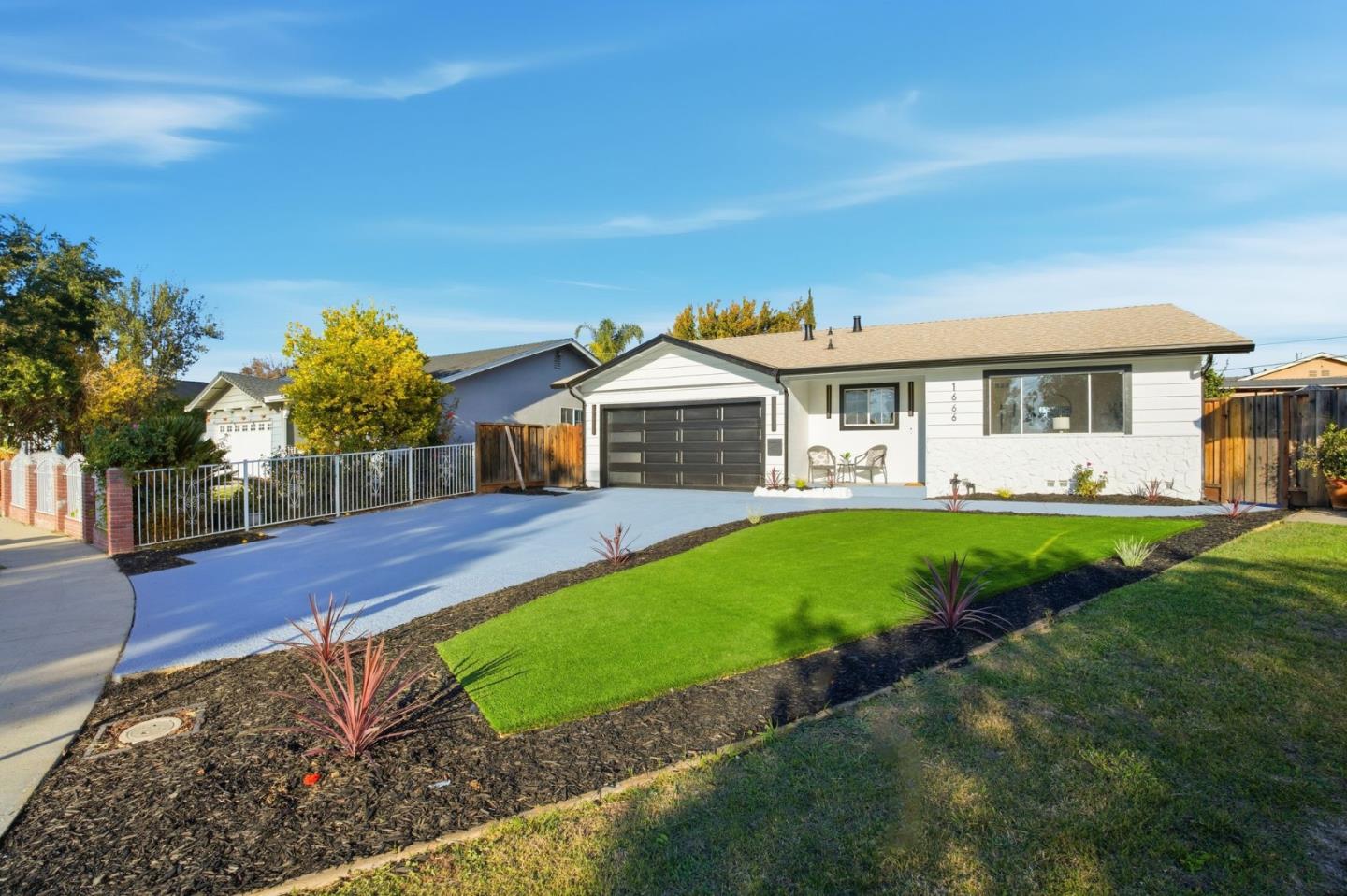 Detail Gallery Image 38 of 55 For 1666 Center Ridge Dr, San Jose,  CA 95121 - 4 Beds | 2 Baths