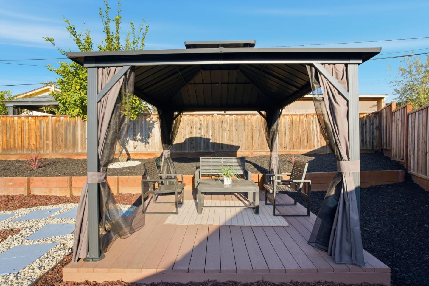 Detail Gallery Image 43 of 55 For 1666 Center Ridge Dr, San Jose,  CA 95121 - 4 Beds | 2 Baths