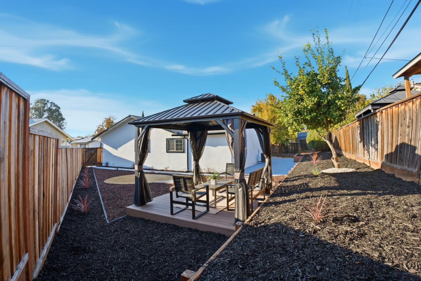 Detail Gallery Image 44 of 55 For 1666 Center Ridge Dr, San Jose,  CA 95121 - 4 Beds | 2 Baths