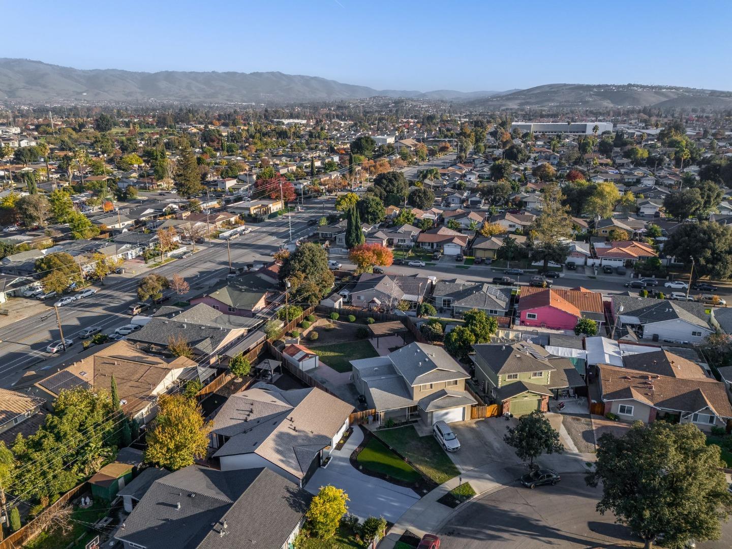 Detail Gallery Image 52 of 55 For 1666 Center Ridge Dr, San Jose,  CA 95121 - 4 Beds | 2 Baths