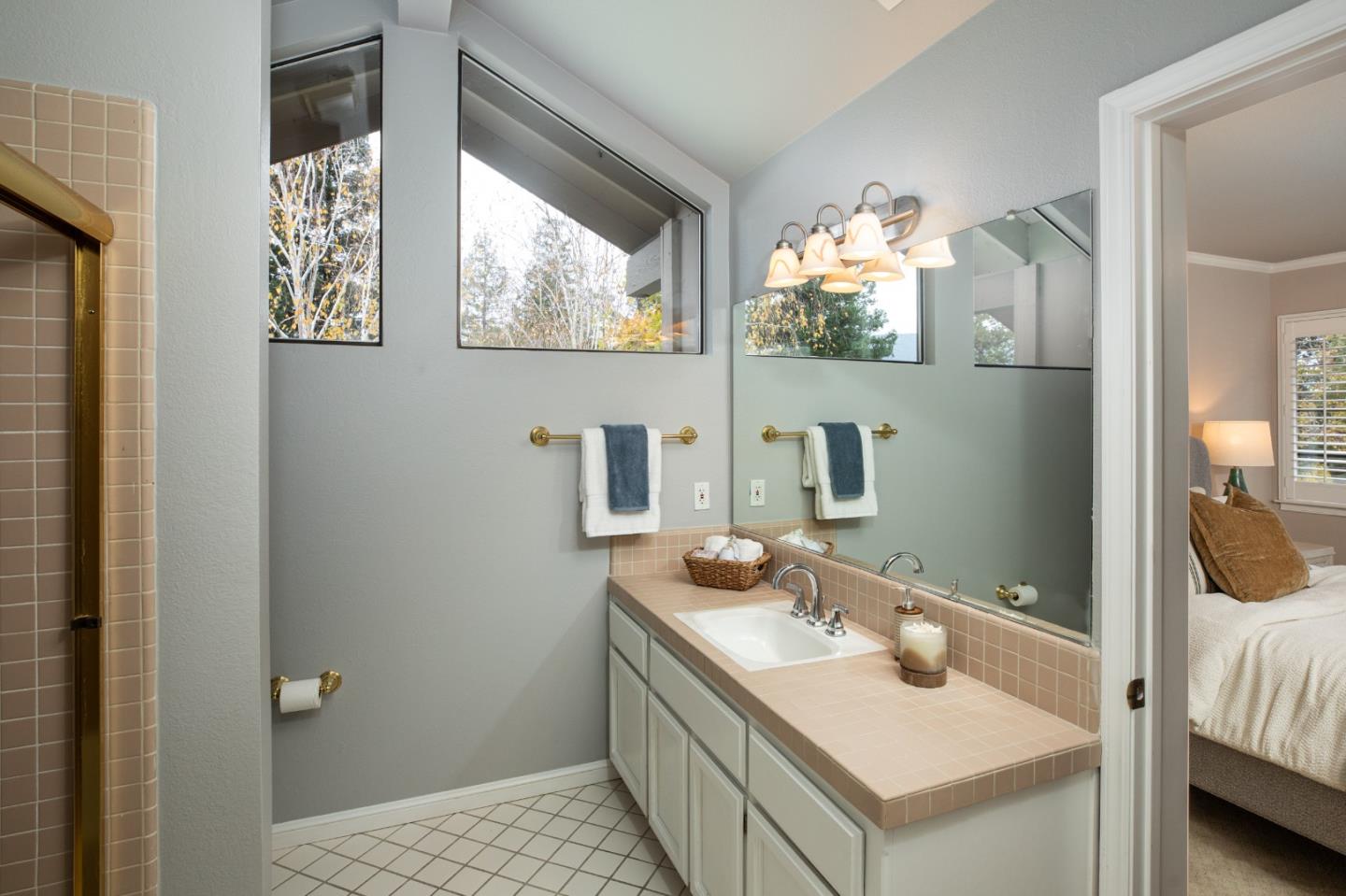 Detail Gallery Image 31 of 40 For 1464 Bullion Cir, San Jose,  CA 95120 - 3 Beds | 2/1 Baths