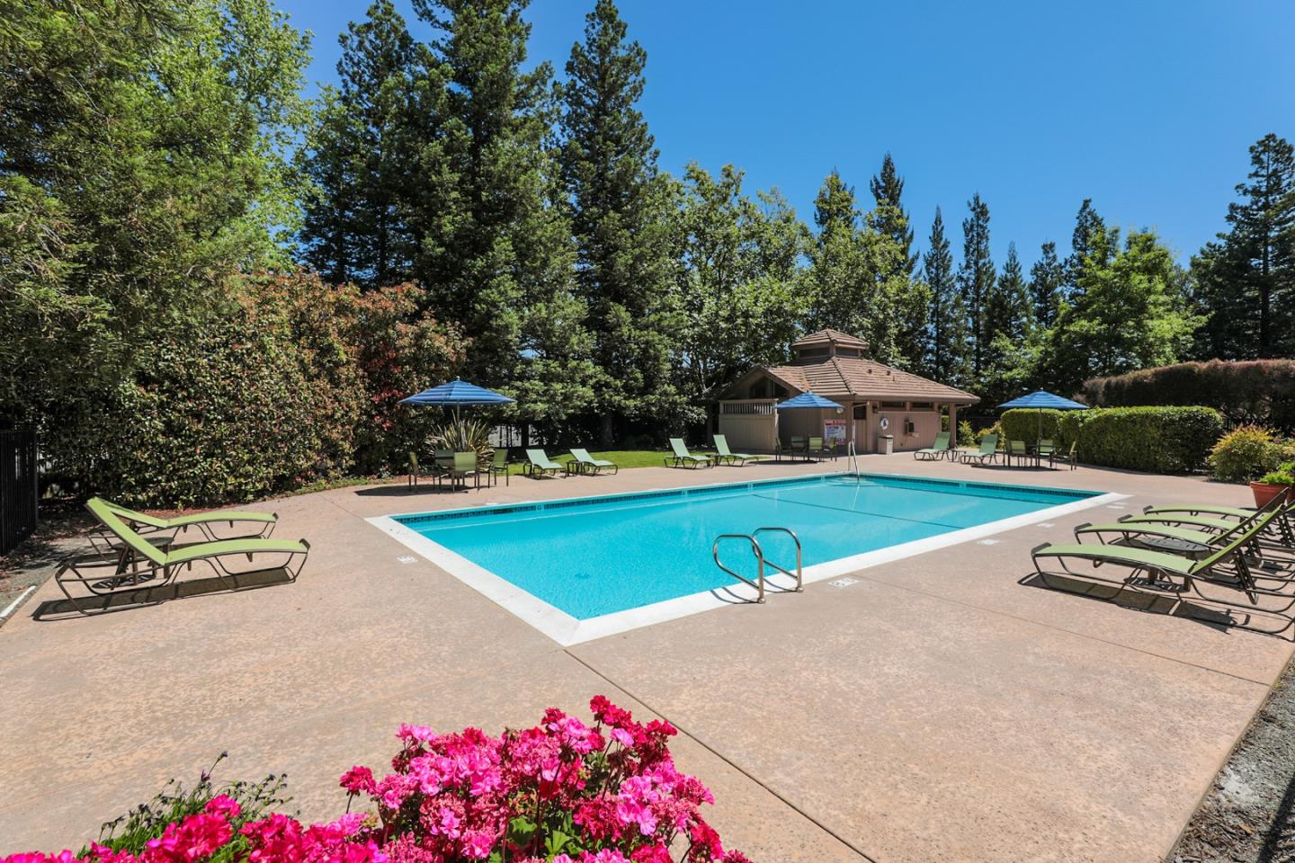 Detail Gallery Image 37 of 40 For 1464 Bullion Cir, San Jose,  CA 95120 - 3 Beds | 2/1 Baths