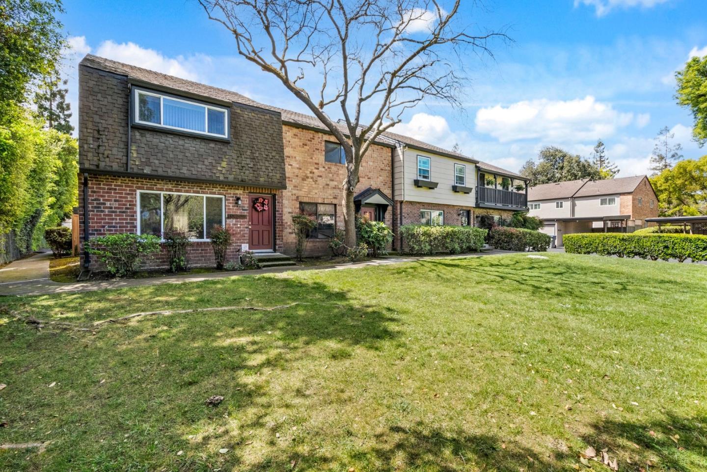 Detail Gallery Image 21 of 24 For 1384 N Loop Dr, San Jose,  CA 95126 - 3 Beds | 2/1 Baths