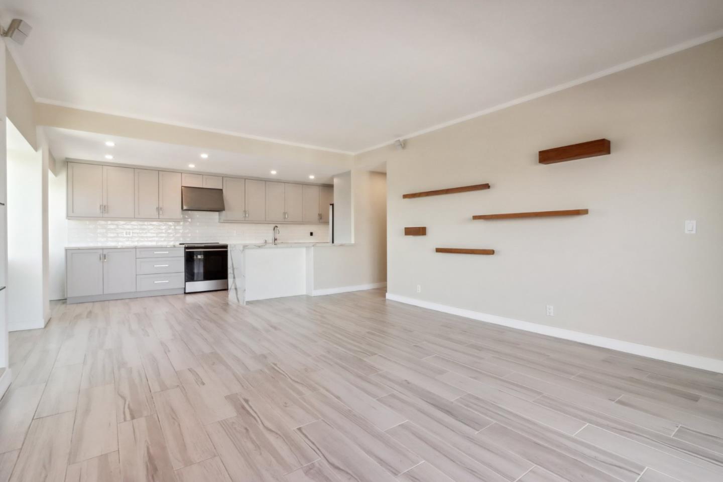 Detail Gallery Image 12 of 24 For 1155 N La Cienega Blvd #1106,  West Hollywood,  CA 90069 - 2 Beds | 2 Baths