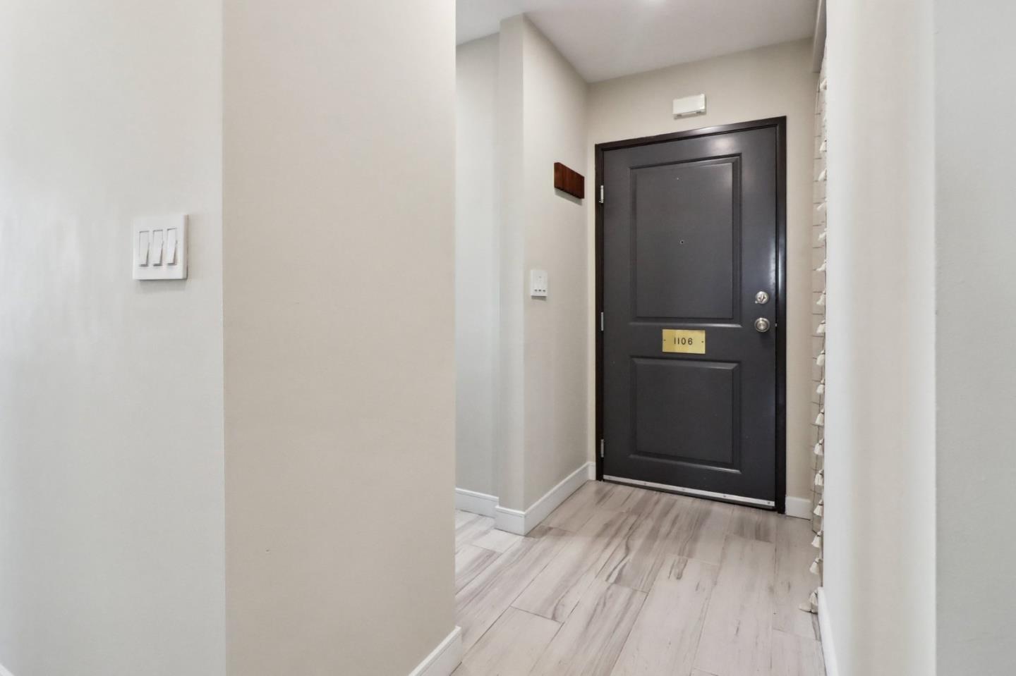 Detail Gallery Image 6 of 24 For 1155 N La Cienega Blvd #1106,  West Hollywood,  CA 90069 - 2 Beds | 2 Baths