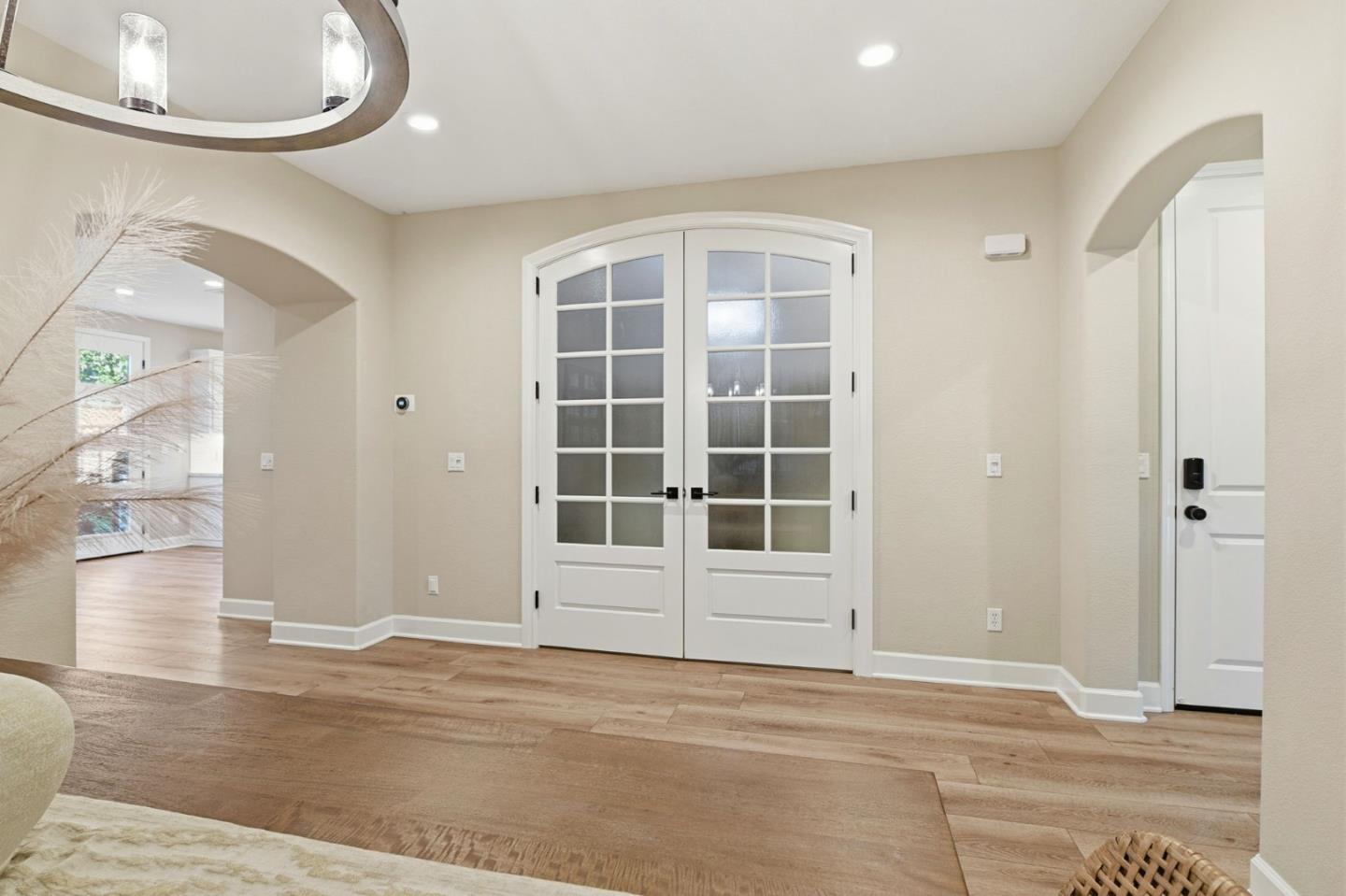 Detail Gallery Image 14 of 49 For 17725 Calle Mazatan, Morgan Hill,  CA 95037 - 4 Beds | 2/1 Baths