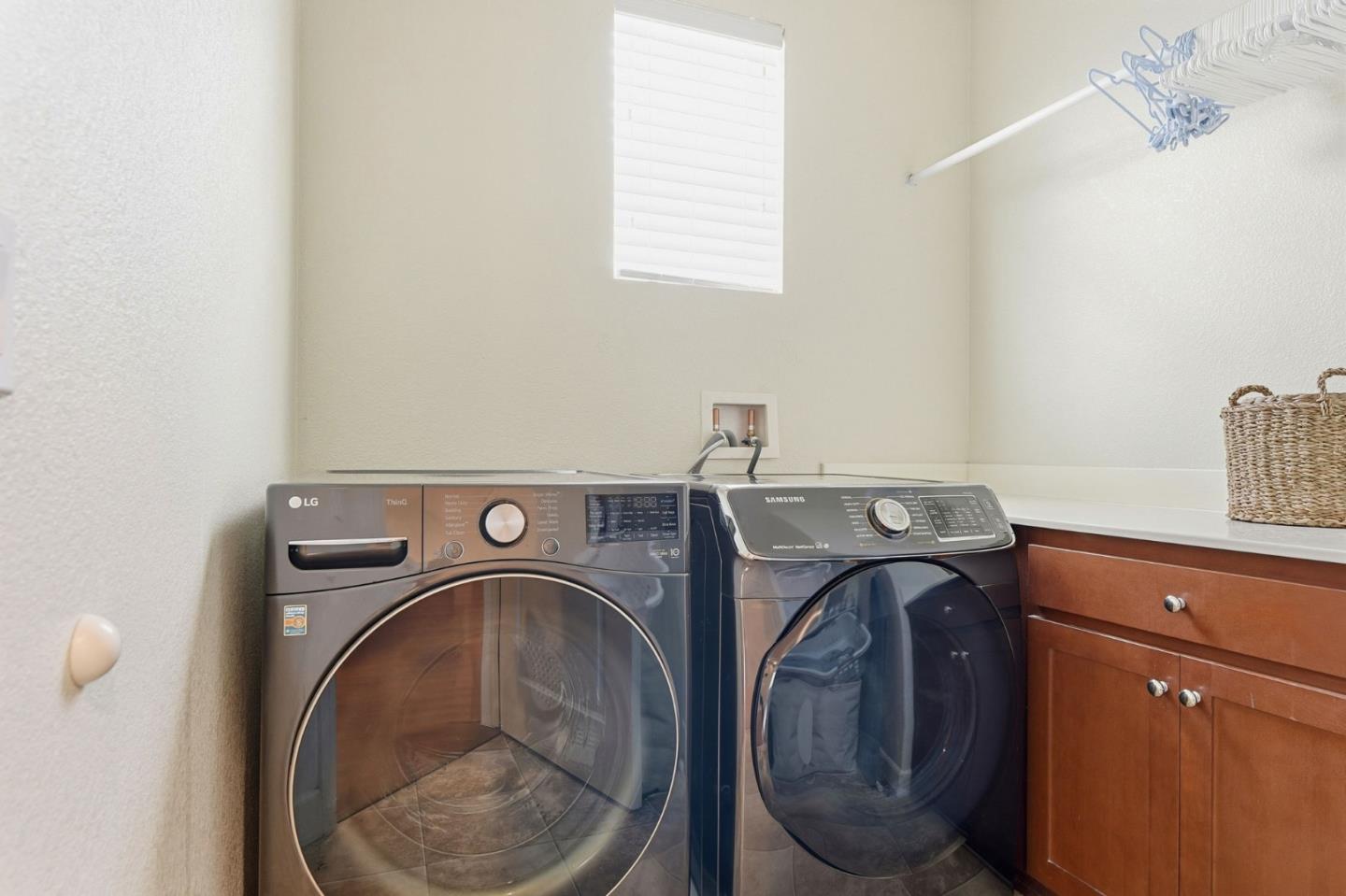 Detail Gallery Image 19 of 49 For 17725 Calle Mazatan, Morgan Hill,  CA 95037 - 4 Beds | 2/1 Baths