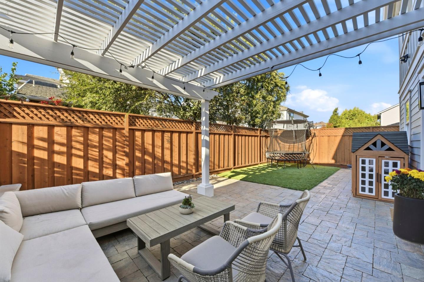 Detail Gallery Image 29 of 49 For 17725 Calle Mazatan, Morgan Hill,  CA 95037 - 4 Beds | 2/1 Baths