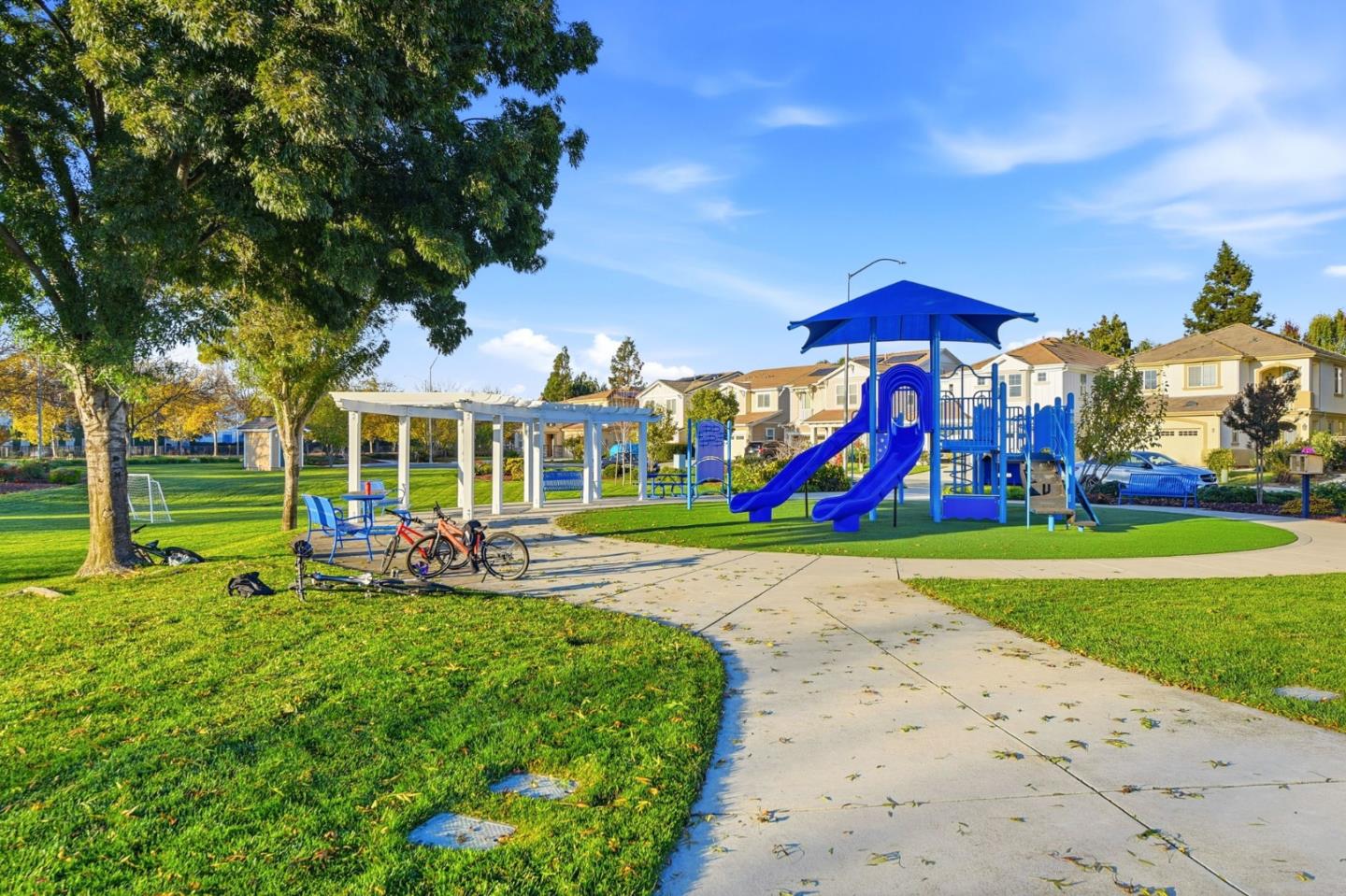 Detail Gallery Image 31 of 49 For 17725 Calle Mazatan, Morgan Hill,  CA 95037 - 4 Beds | 2/1 Baths