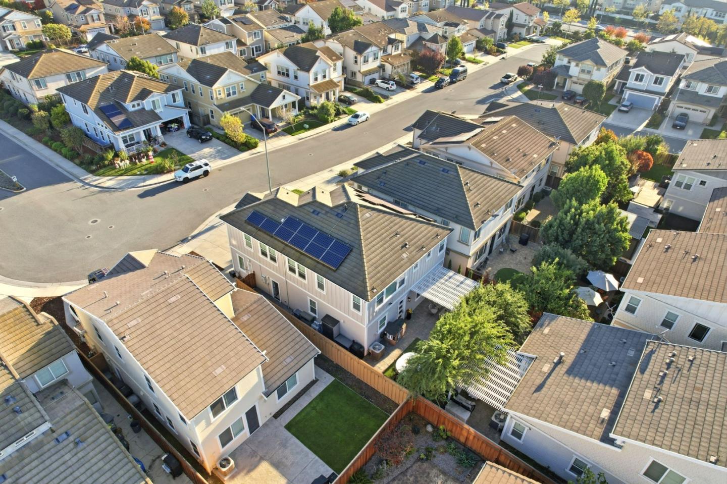 Detail Gallery Image 37 of 49 For 17725 Calle Mazatan, Morgan Hill,  CA 95037 - 4 Beds | 2/1 Baths