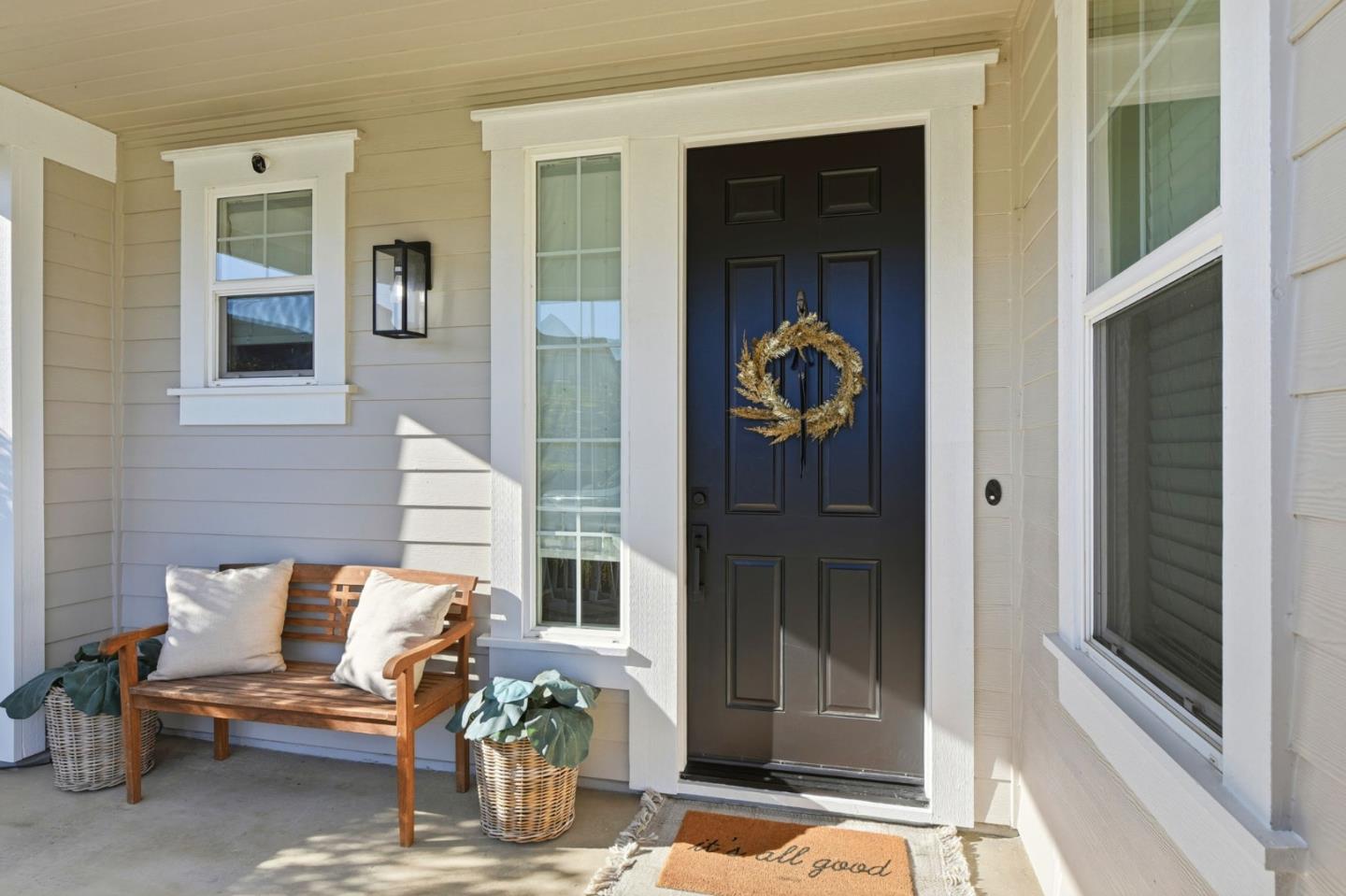 Detail Gallery Image 4 of 49 For 17725 Calle Mazatan, Morgan Hill,  CA 95037 - 4 Beds | 2/1 Baths