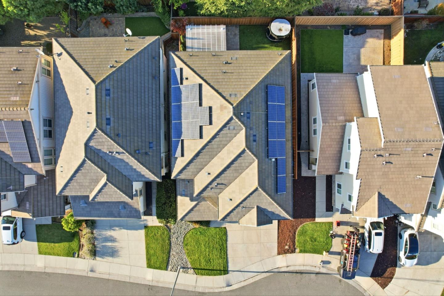 Detail Gallery Image 40 of 49 For 17725 Calle Mazatan, Morgan Hill,  CA 95037 - 4 Beds | 2/1 Baths