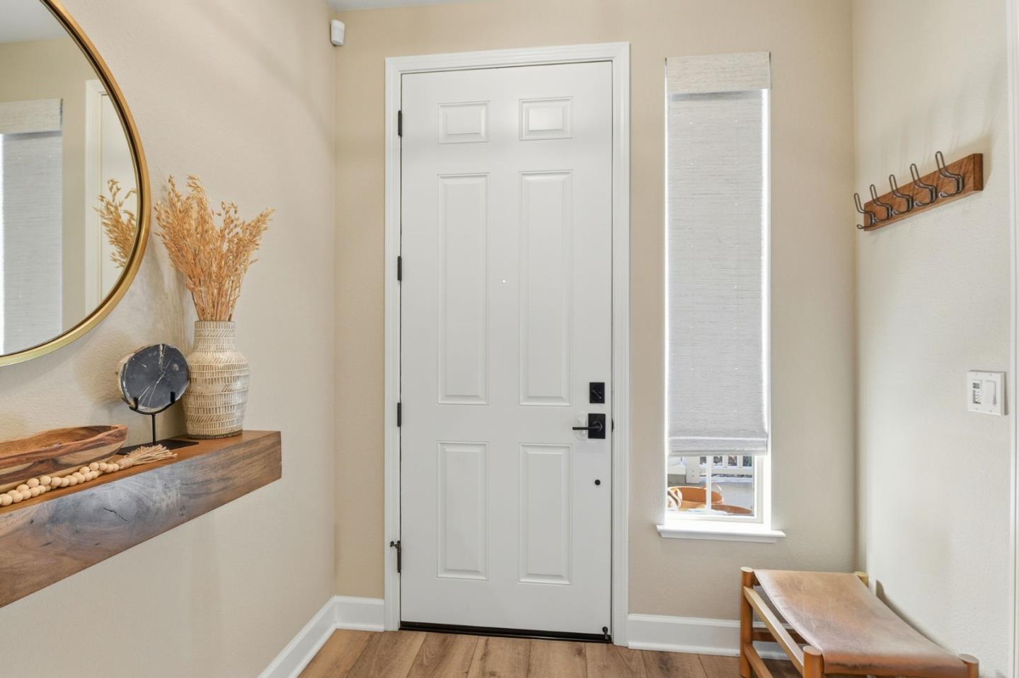 Detail Gallery Image 5 of 49 For 17725 Calle Mazatan, Morgan Hill,  CA 95037 - 4 Beds | 2/1 Baths