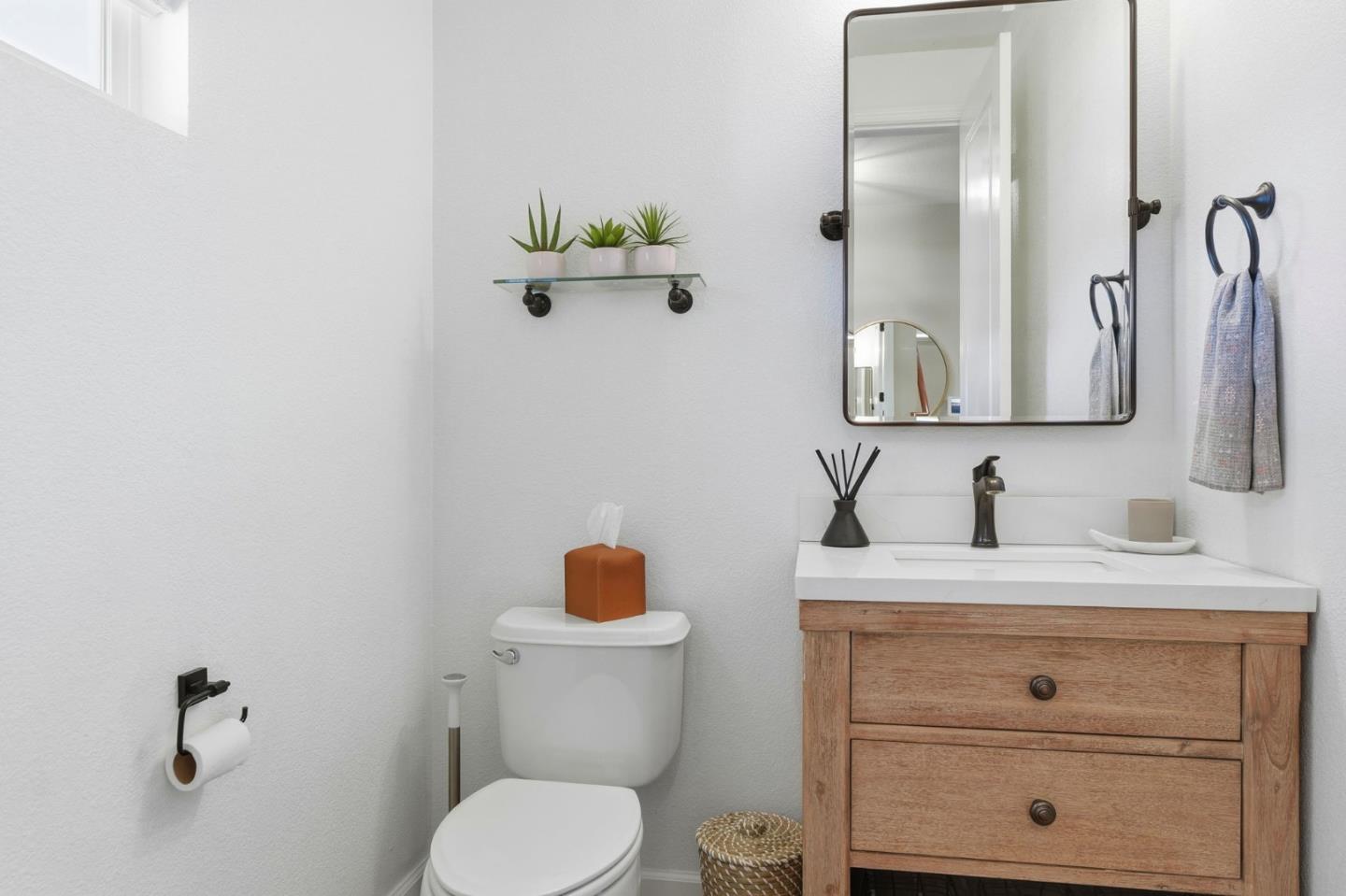 Detail Gallery Image 6 of 49 For 17725 Calle Mazatan, Morgan Hill,  CA 95037 - 4 Beds | 2/1 Baths