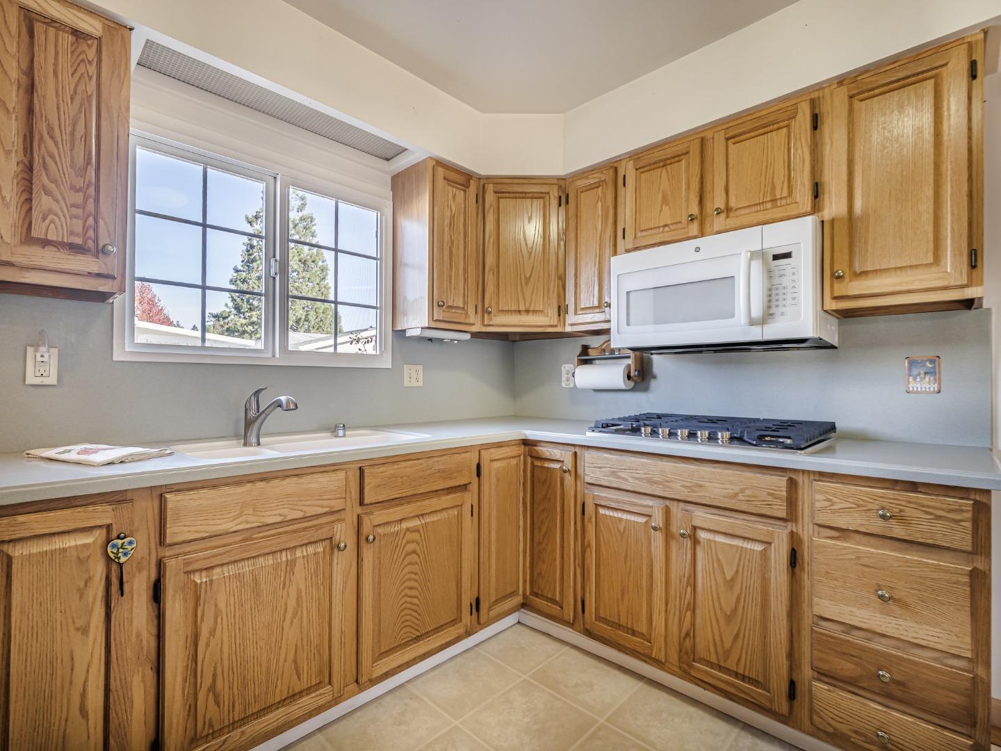 Detail Gallery Image 11 of 44 For 225 Mt Hermon Rd #37,  Scotts Valley,  CA 95066 - 2 Beds | 2 Baths