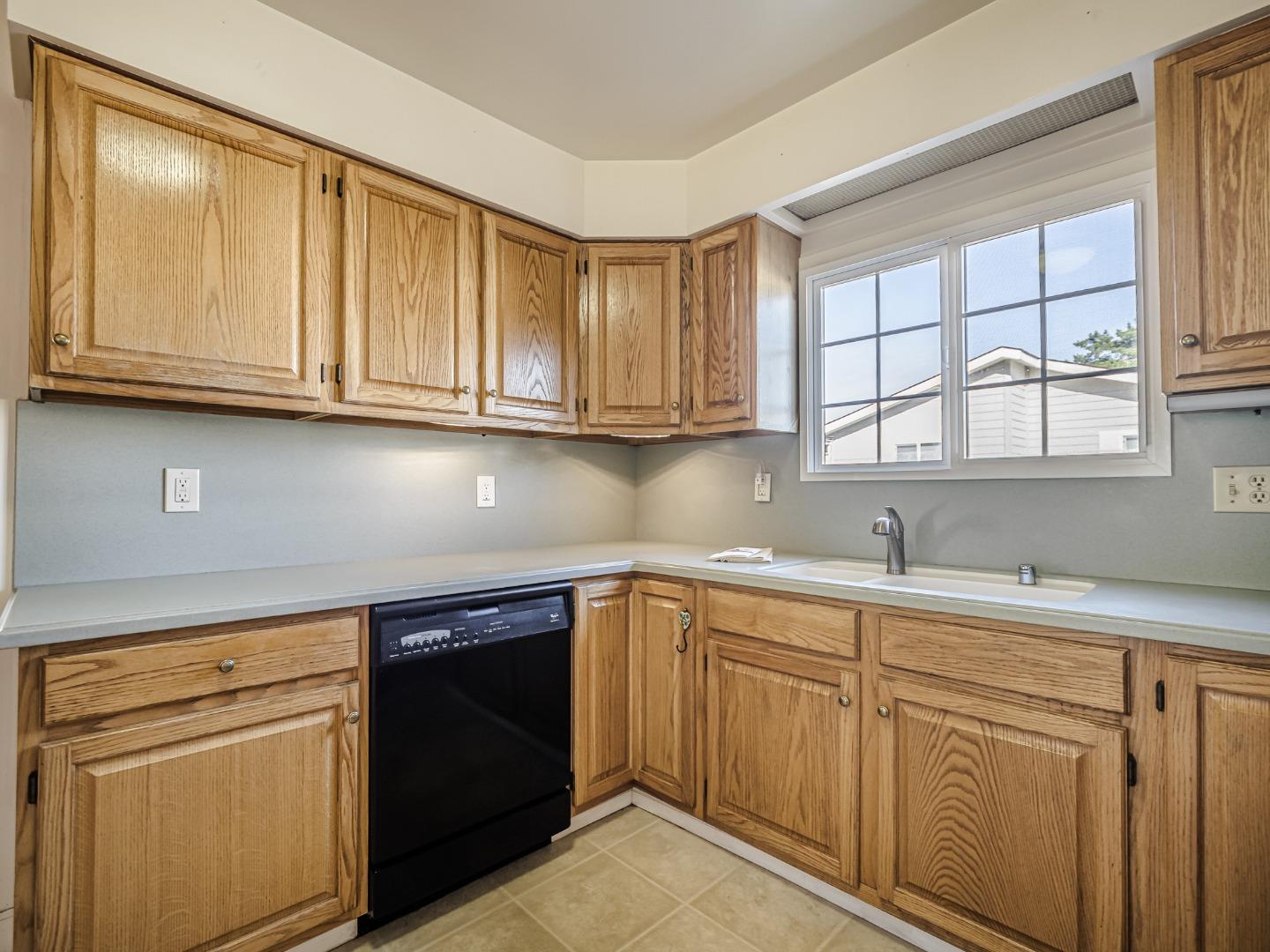 Detail Gallery Image 12 of 44 For 225 Mt Hermon Rd #37,  Scotts Valley,  CA 95066 - 2 Beds | 2 Baths