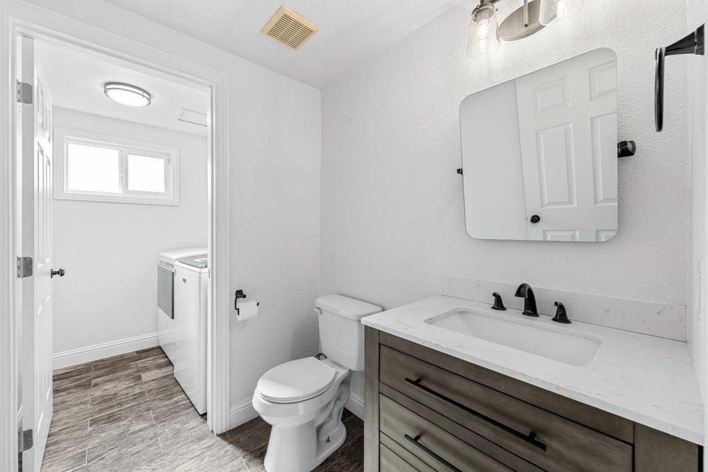 Detail Gallery Image 15 of 26 For 7085 Valley Forge Dr, Gilroy,  CA 95020 - 4 Beds | 2/1 Baths