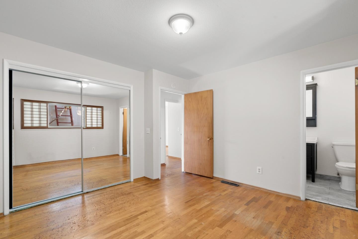 Detail Gallery Image 10 of 20 For 15 Work Ave, Monterey,  CA 93940 - 4 Beds | 3 Baths