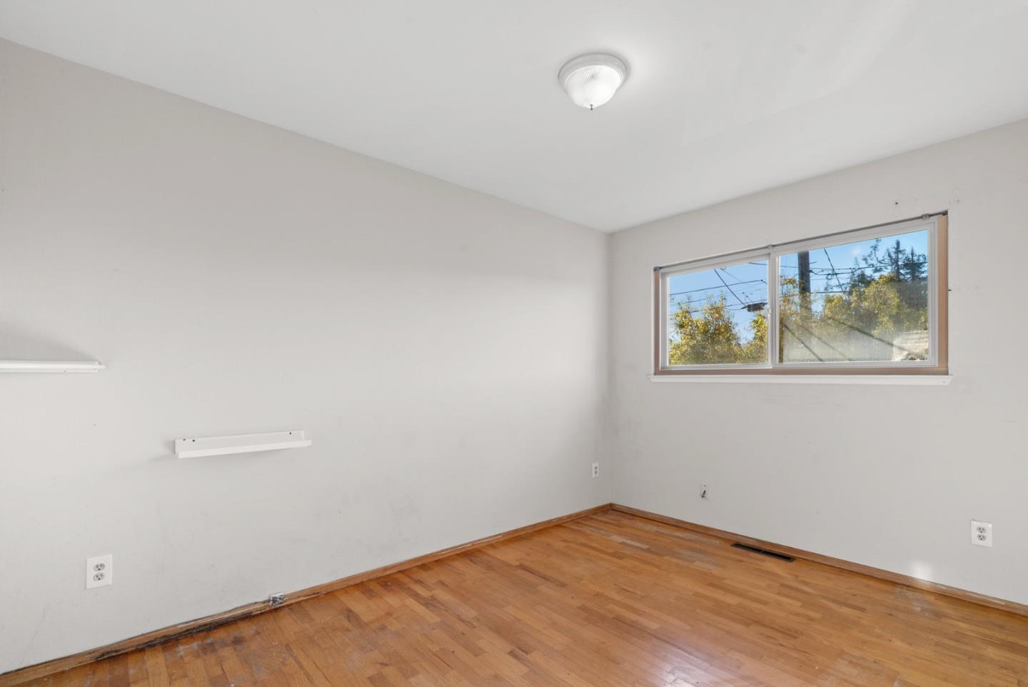 Detail Gallery Image 8 of 20 For 15 Work Ave, Monterey,  CA 93940 - 4 Beds | 3 Baths