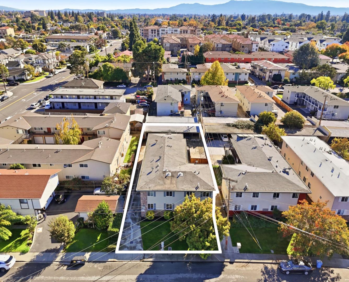 Detail Gallery Image 2 of 10 For 1350 Warburton Ave, Santa Clara,  CA 95050 - – Beds | – Baths