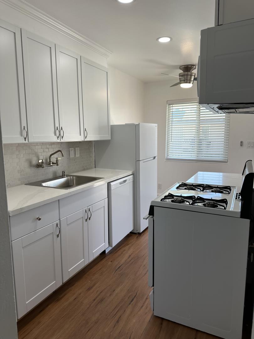 Detail Gallery Image 4 of 10 For 1350 Warburton Ave, Santa Clara,  CA 95050 - – Beds | – Baths