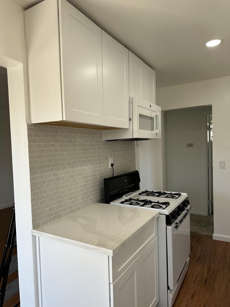 Detail Gallery Image 6 of 10 For 1350 Warburton Ave, Santa Clara,  CA 95050 - – Beds | – Baths