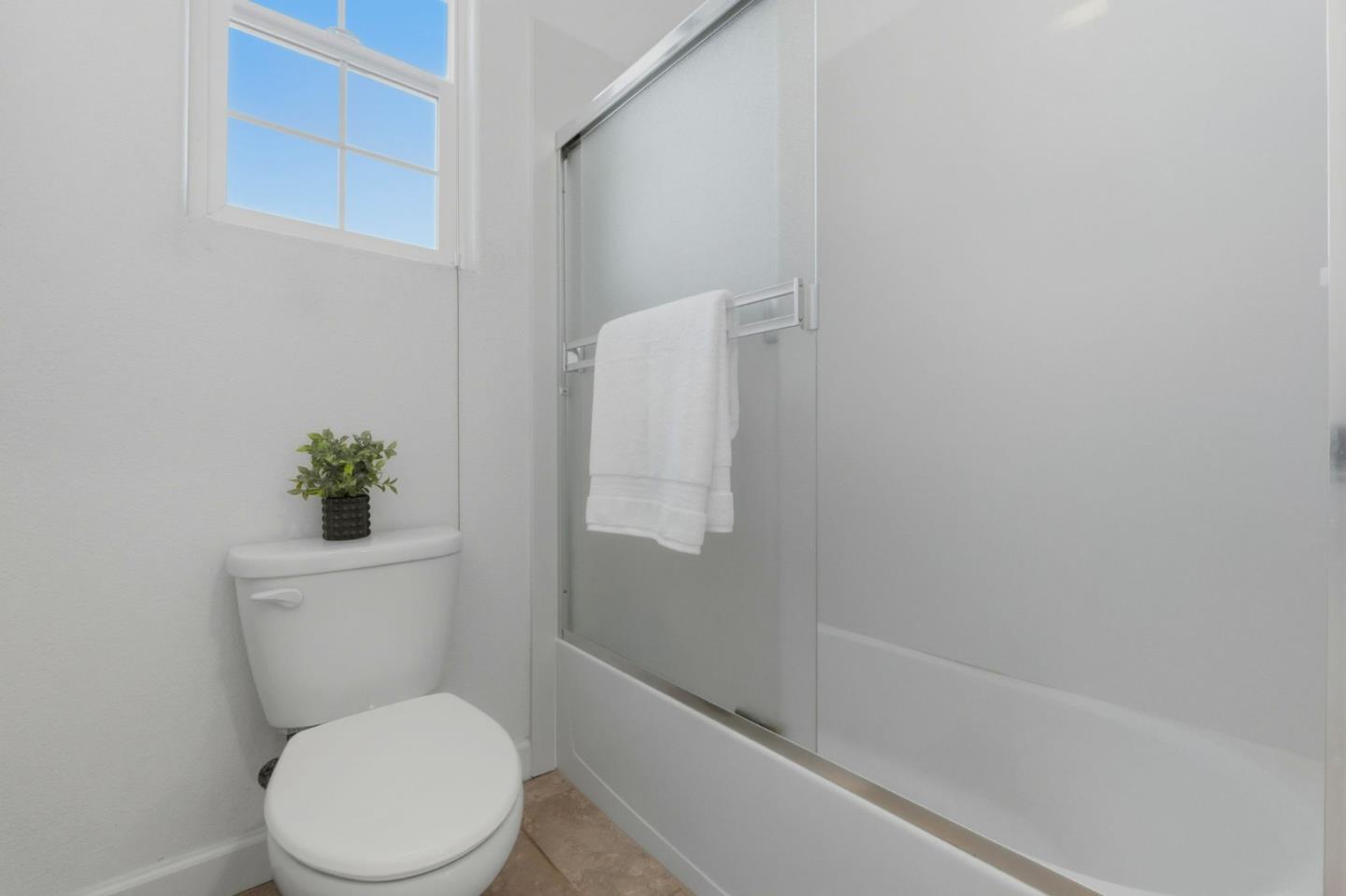 Detail Gallery Image 43 of 54 For 1512 Hayden St, Hayward,  CA 94545 - 4 Beds | 3 Baths