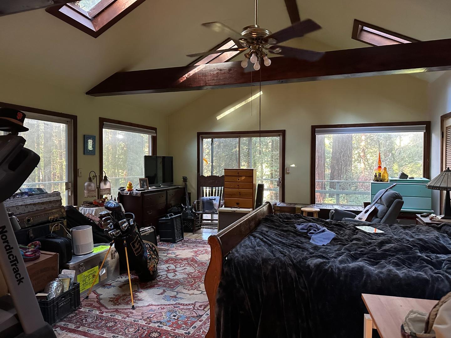 Detail Gallery Image 6 of 11 For 111 Sylvan Way, La Honda,  CA 94020 - 3 Beds | 1 Baths