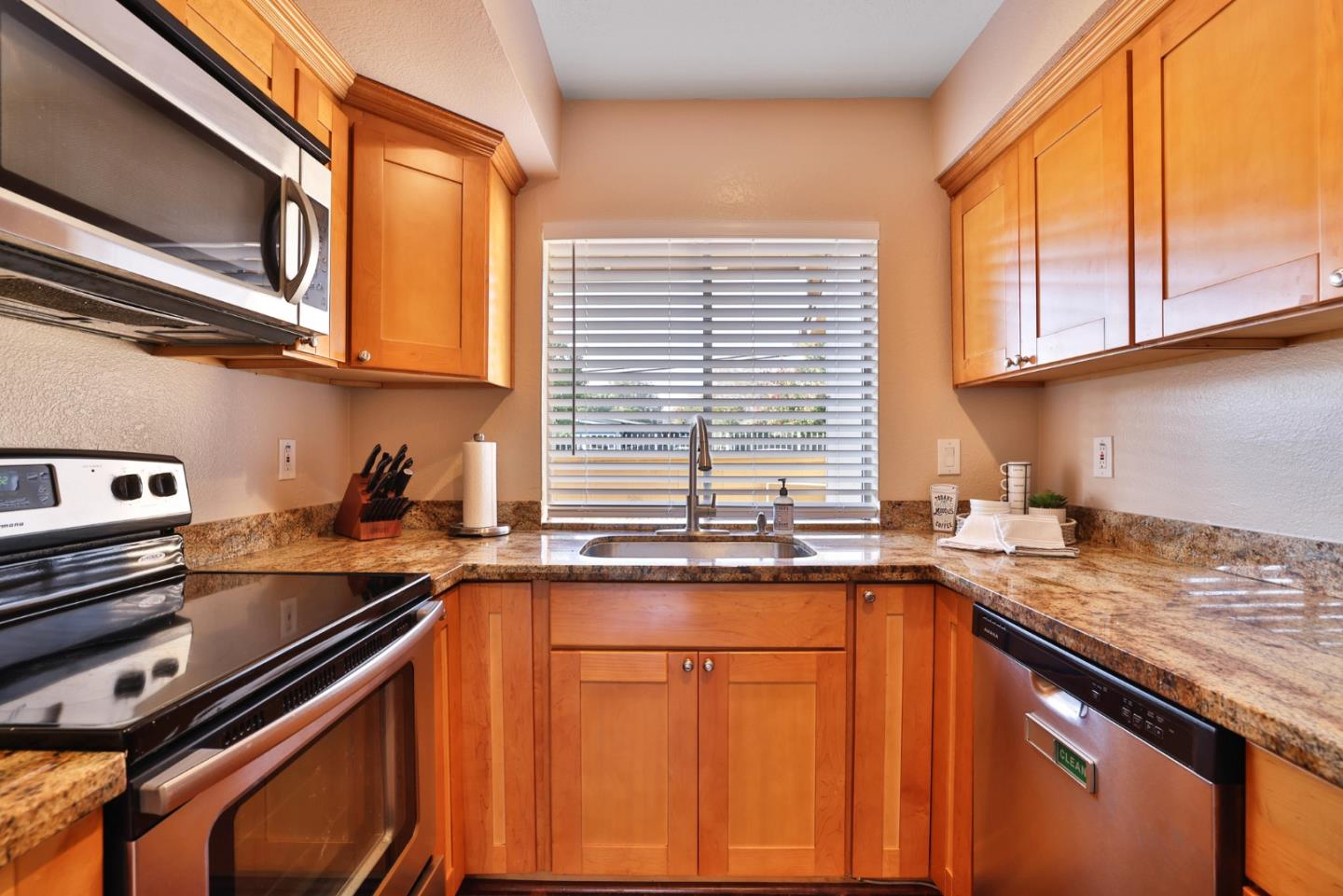 Detail Gallery Image 12 of 28 For 1181 Calypso Ct, San Jose,  CA 95127 - 2 Beds | 1/1 Baths