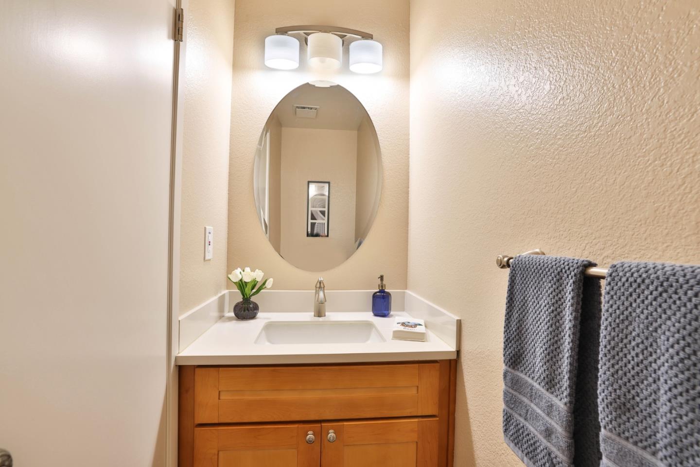 Detail Gallery Image 13 of 28 For 1181 Calypso Ct, San Jose,  CA 95127 - 2 Beds | 1/1 Baths
