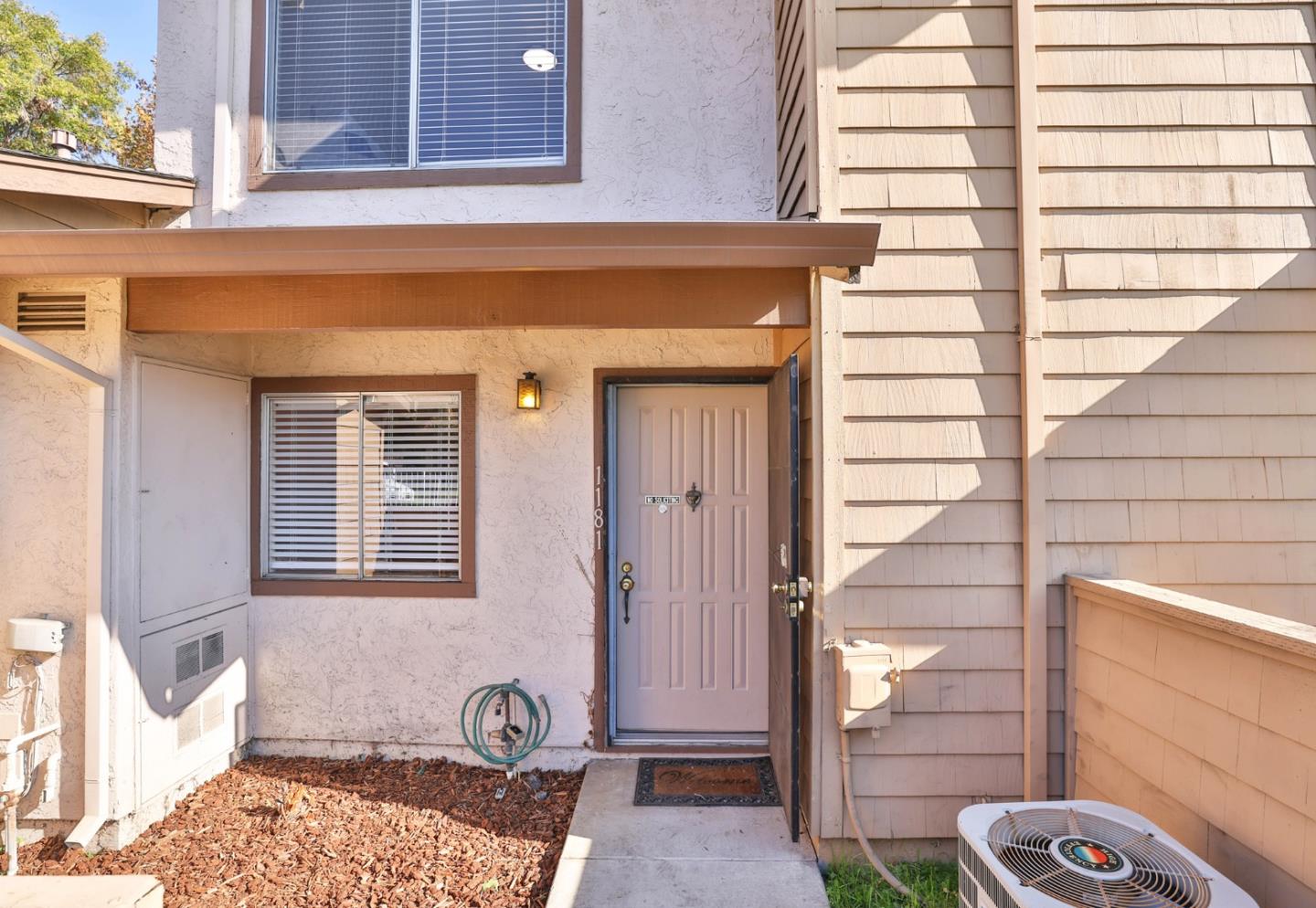 Detail Gallery Image 5 of 28 For 1181 Calypso Ct, San Jose,  CA 95127 - 2 Beds | 1/1 Baths