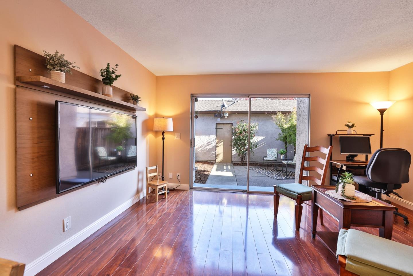 Detail Gallery Image 7 of 28 For 1181 Calypso Ct, San Jose,  CA 95127 - 2 Beds | 1/1 Baths