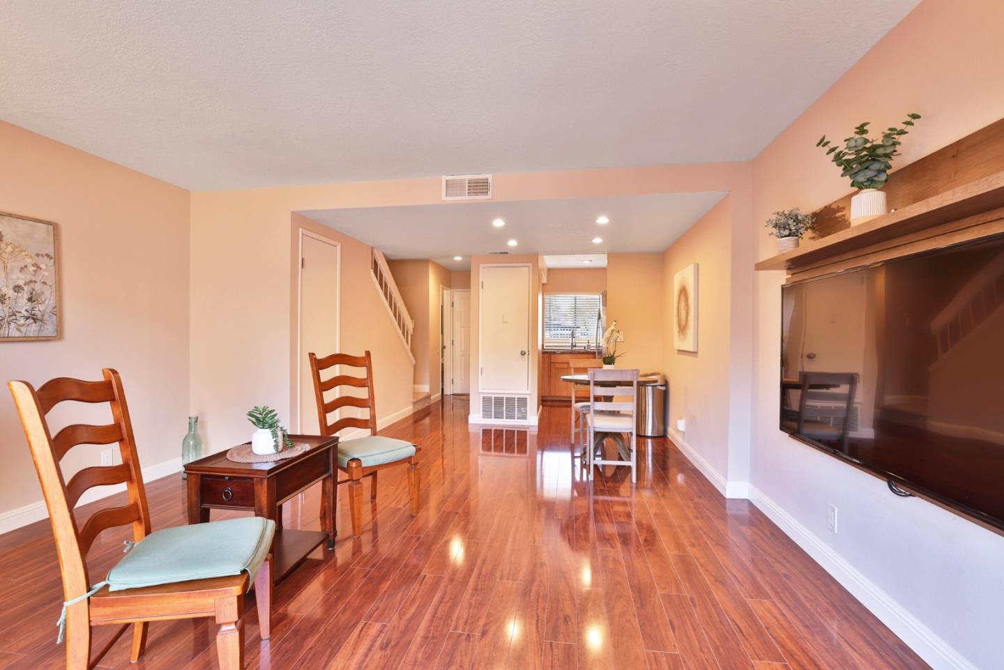 Detail Gallery Image 8 of 28 For 1181 Calypso Ct, San Jose,  CA 95127 - 2 Beds | 1/1 Baths