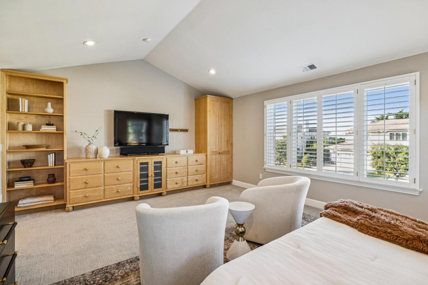 Detail Gallery Image 41 of 68 For 62 Spyglass Ct, Half Moon Bay,  CA 94019 - 5 Beds | 3 Baths