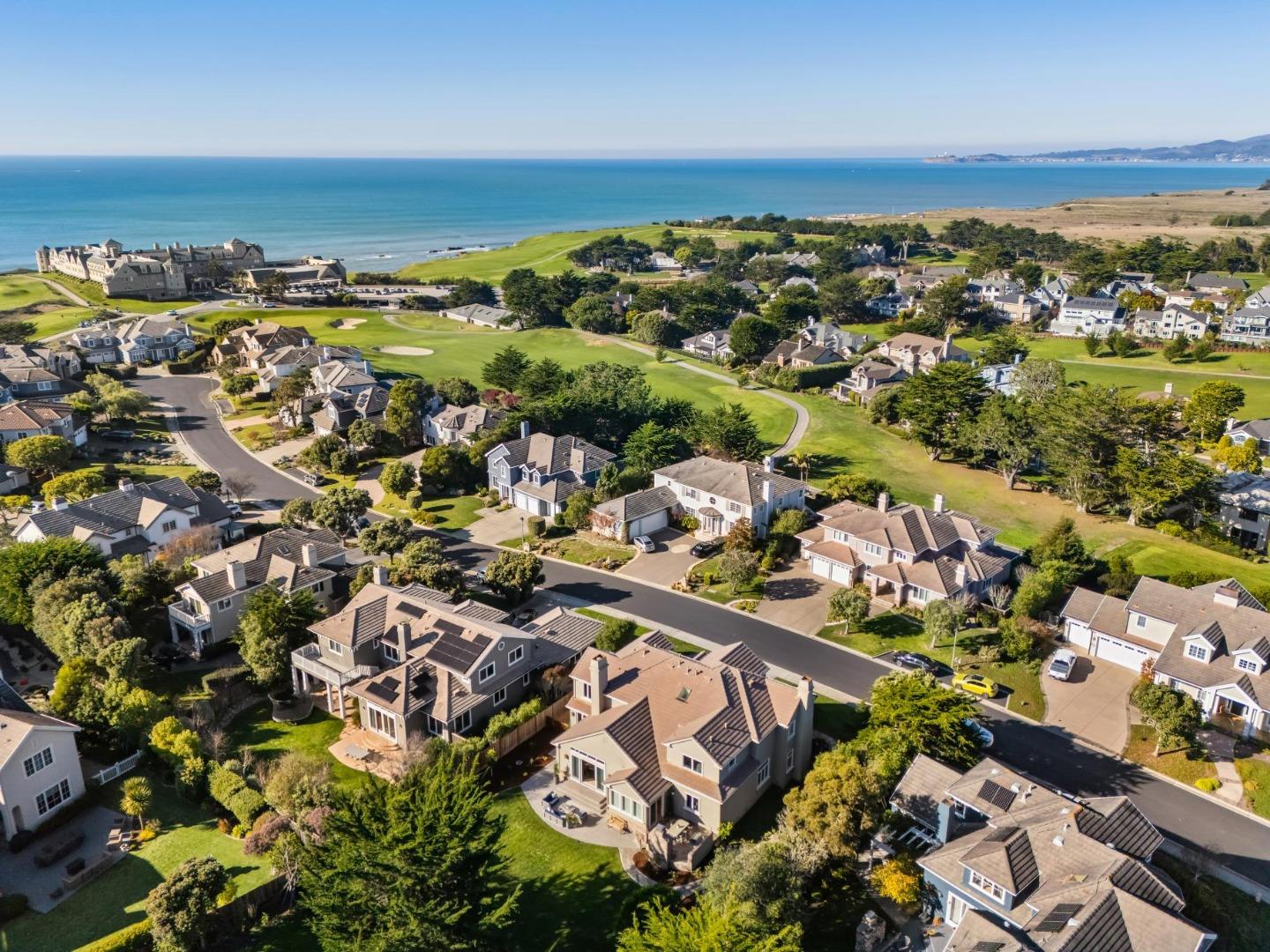 Detail Gallery Image 63 of 68 For 62 Spyglass Ct, Half Moon Bay,  CA 94019 - 5 Beds | 3 Baths