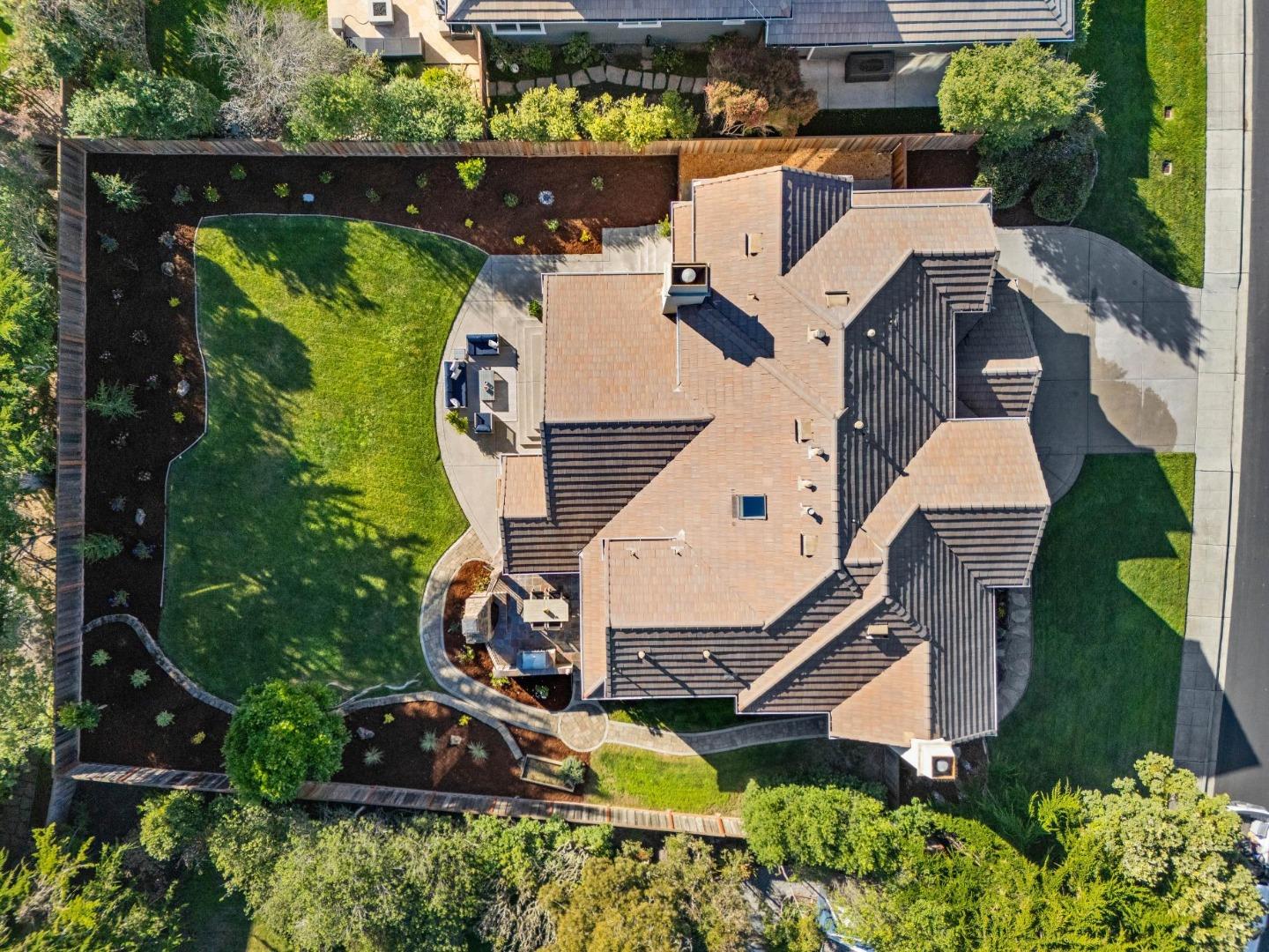 Detail Gallery Image 7 of 68 For 62 Spyglass Ct, Half Moon Bay,  CA 94019 - 5 Beds | 3 Baths