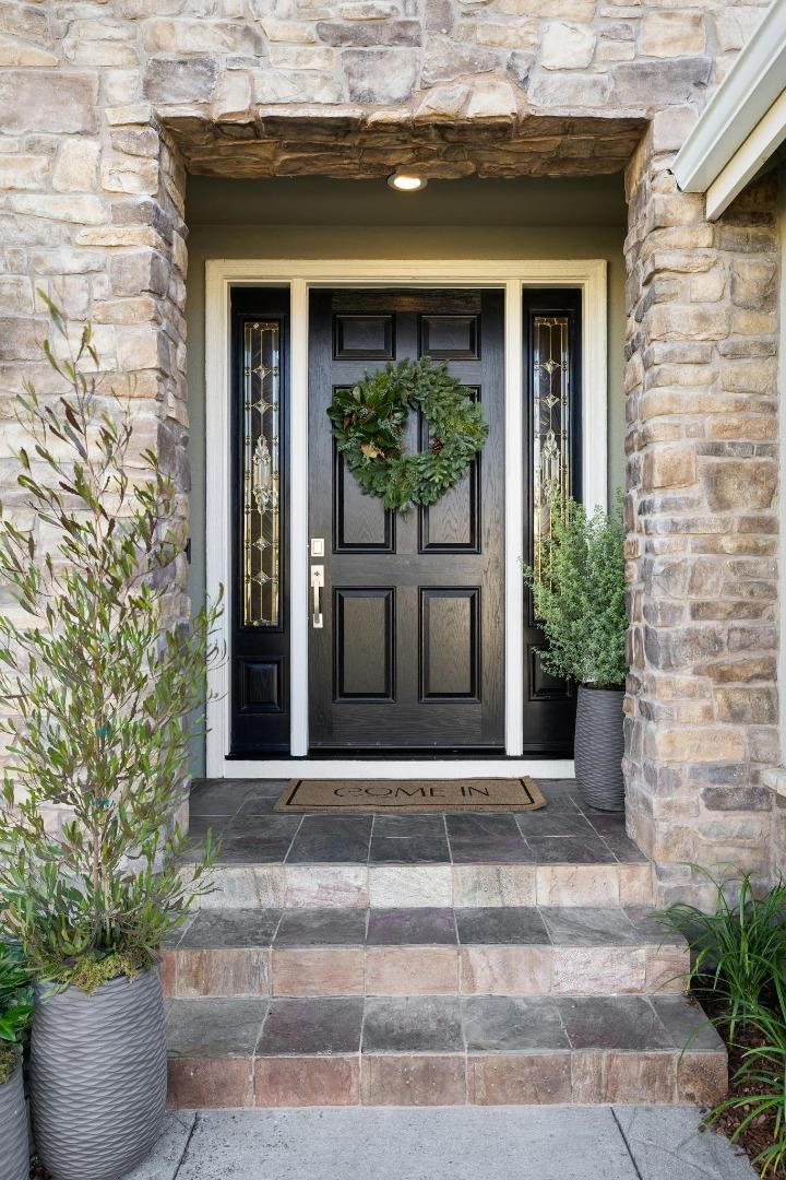 Detail Gallery Image 8 of 68 For 62 Spyglass Ct, Half Moon Bay,  CA 94019 - 5 Beds | 3 Baths