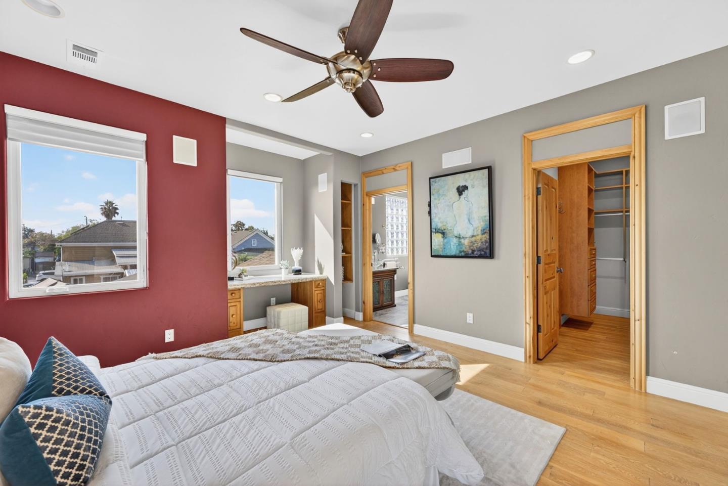 Detail Gallery Image 26 of 52 For 1043 Locust St, San Jose,  CA 95110 - 4 Beds | 3 Baths