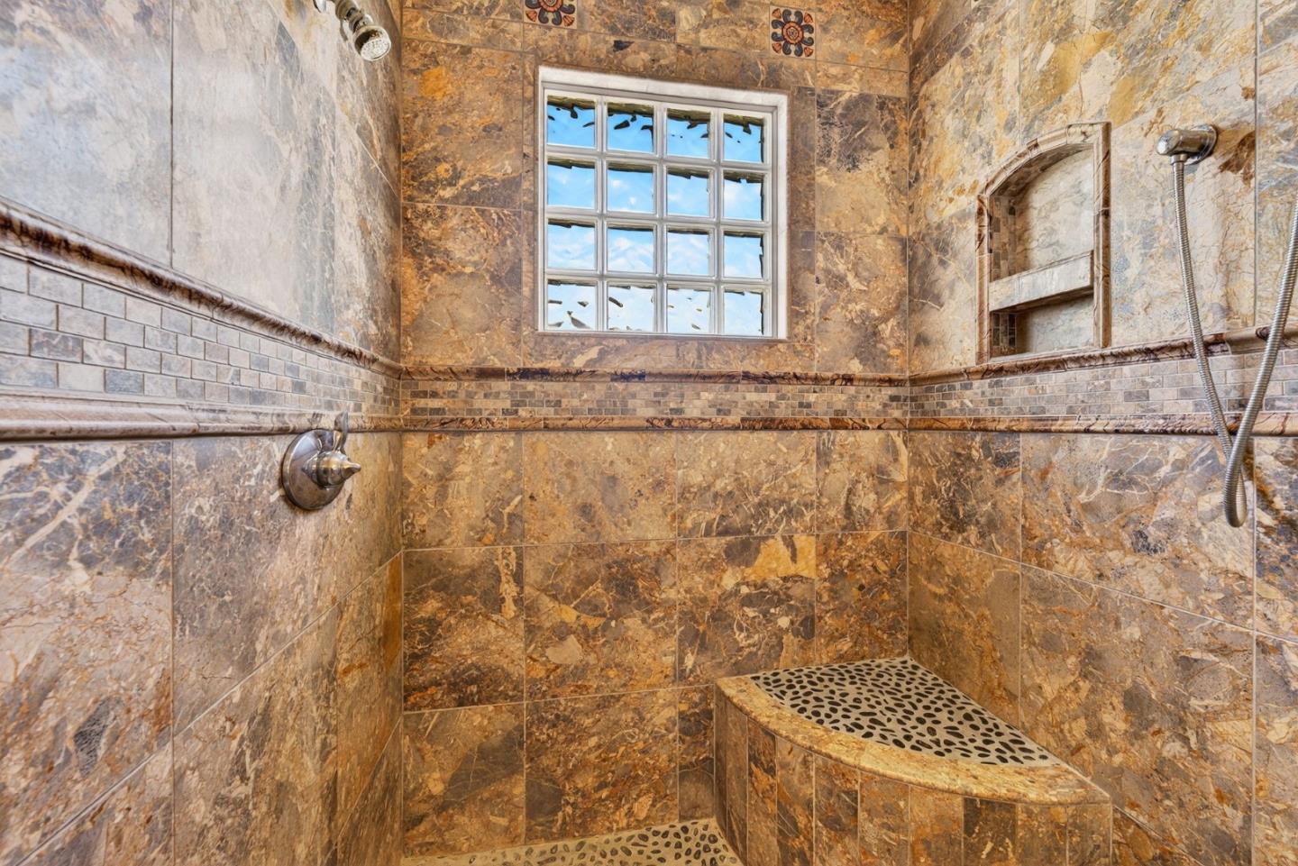 Detail Gallery Image 41 of 52 For 1043 Locust St, San Jose,  CA 95110 - 4 Beds | 3 Baths