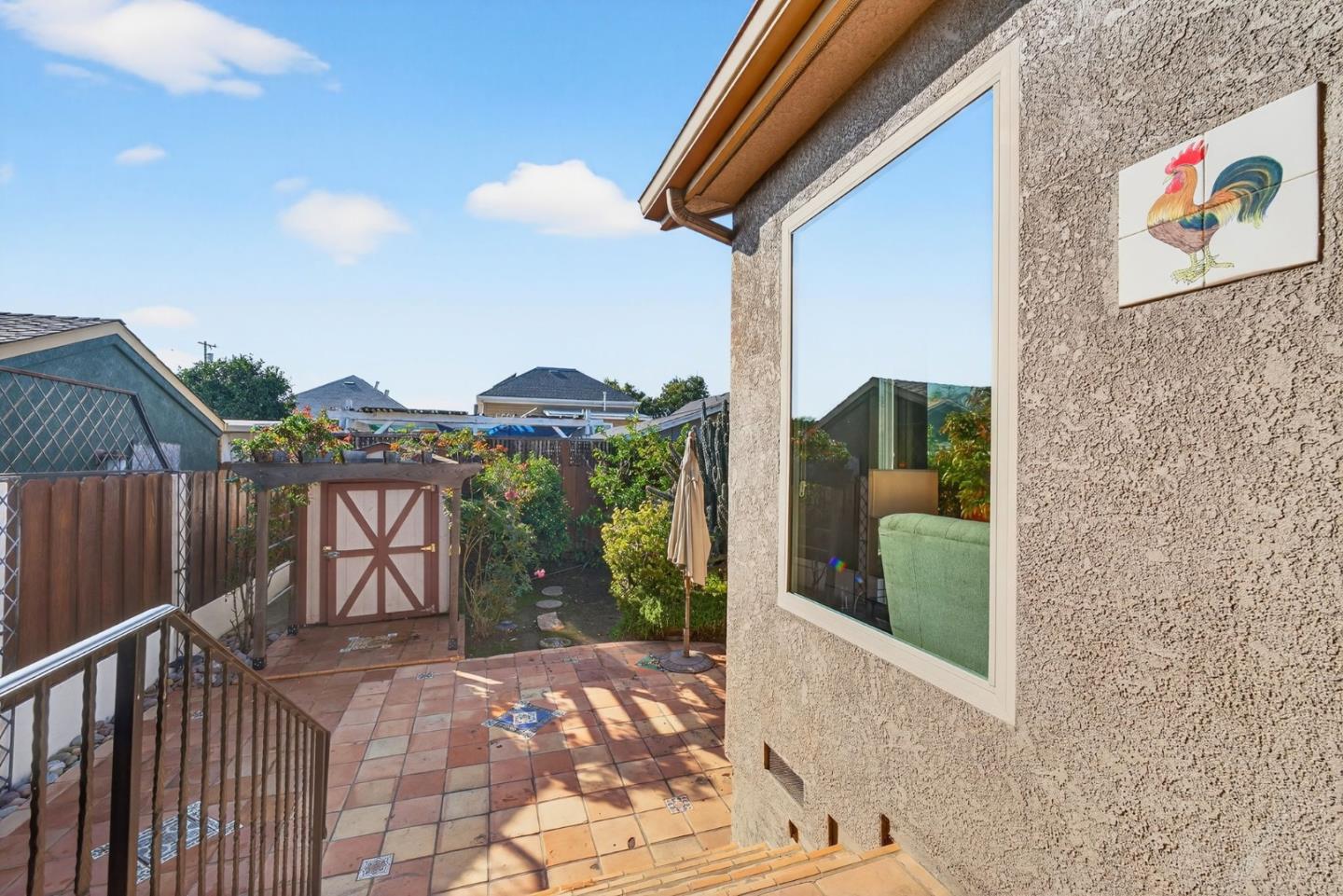 Detail Gallery Image 7 of 52 For 1043 Locust St, San Jose,  CA 95110 - 4 Beds | 3 Baths