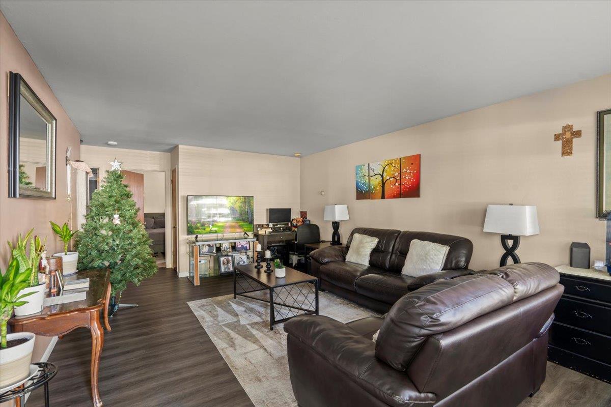 Detail Gallery Image 11 of 16 For 748 Carmel Ave, Sunnyvale,  CA 94085 - – Beds | – Baths