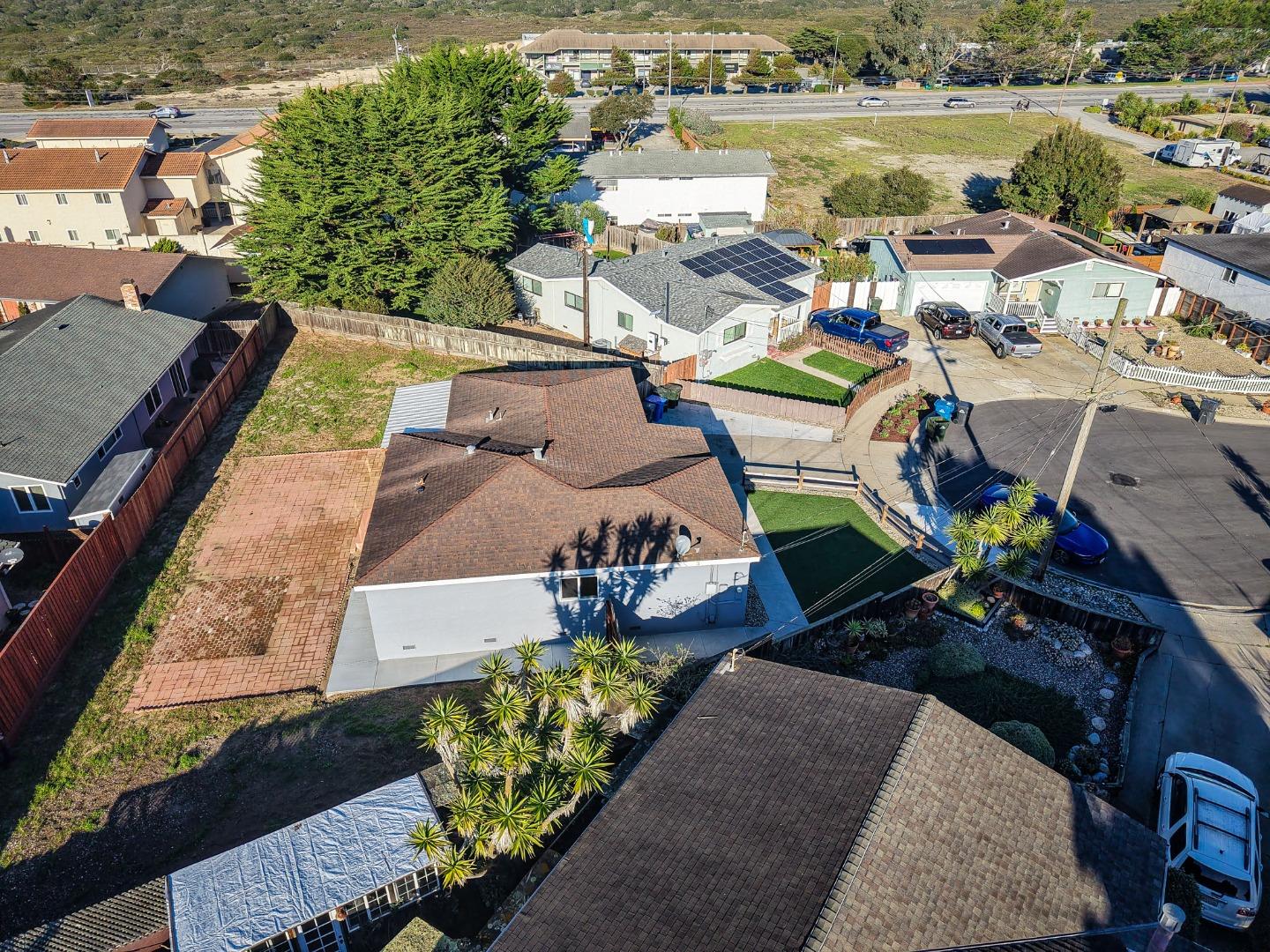 Detail Gallery Image 11 of 16 For 427 Andrew Cir, Marina,  CA 93933 - 3 Beds | 1 Baths