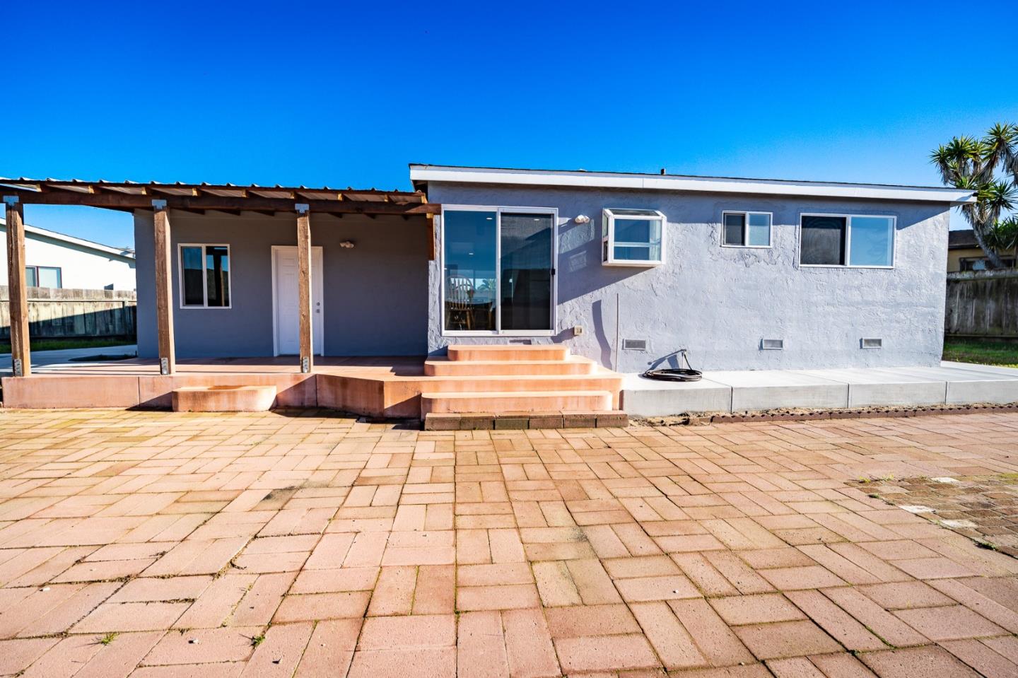 Detail Gallery Image 14 of 16 For 427 Andrew Cir, Marina,  CA 93933 - 3 Beds | 1 Baths