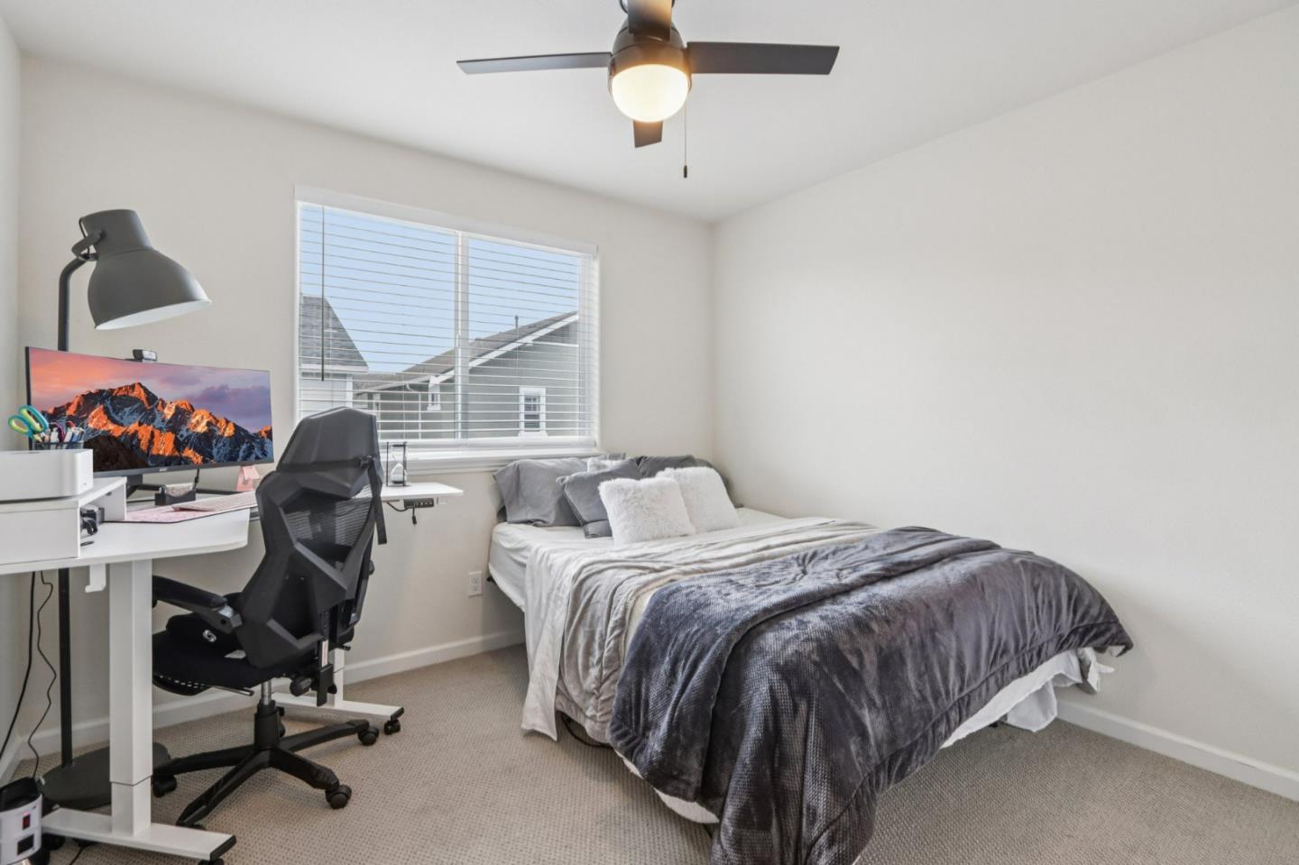 Detail Gallery Image 23 of 38 For 19307 Stonehenge Ln, Marina,  CA 93933 - 3 Beds | 2/1 Baths