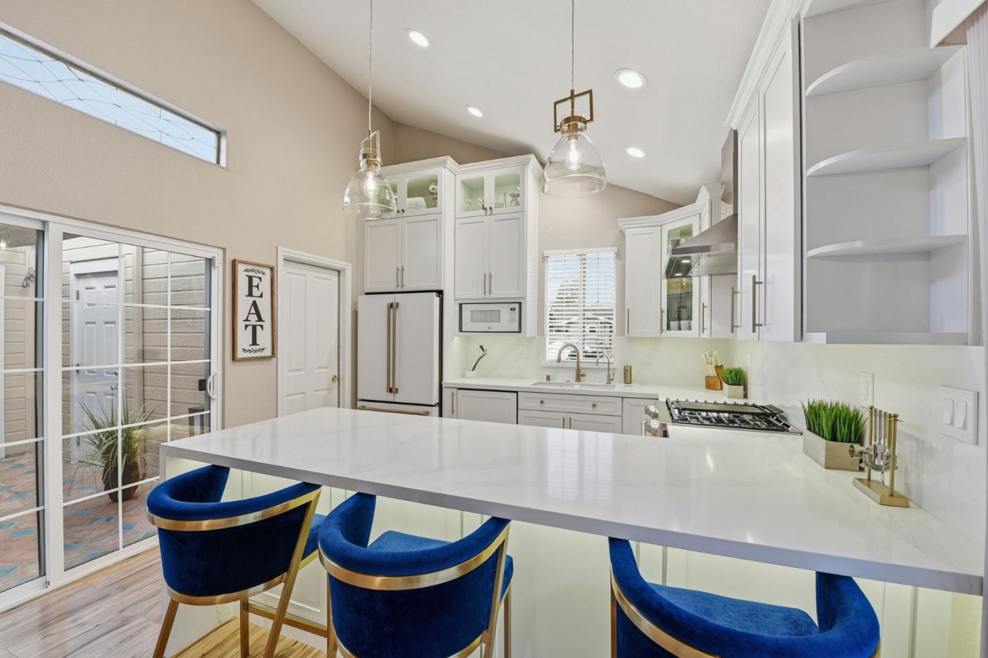 Detail Gallery Image 10 of 33 For 36 S Terrace Ct, San Jose,  CA 95138 - 4 Beds | 2 Baths