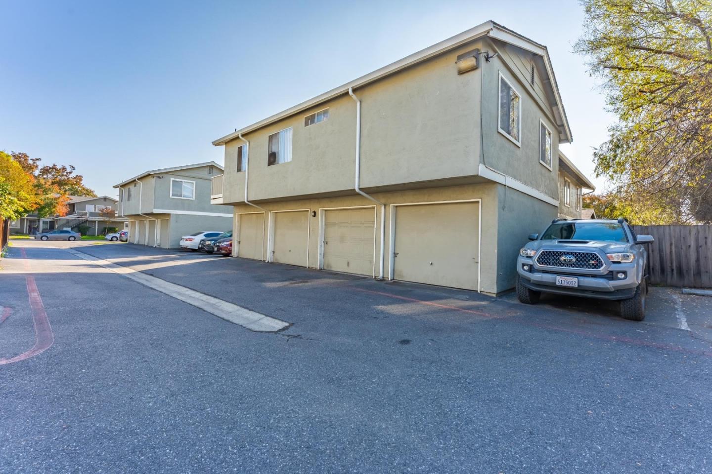 Detail Gallery Image 20 of 27 For 1427 Mcquesten Dr #B,  San Jose,  CA 95122 - 3 Beds | 1/1 Baths